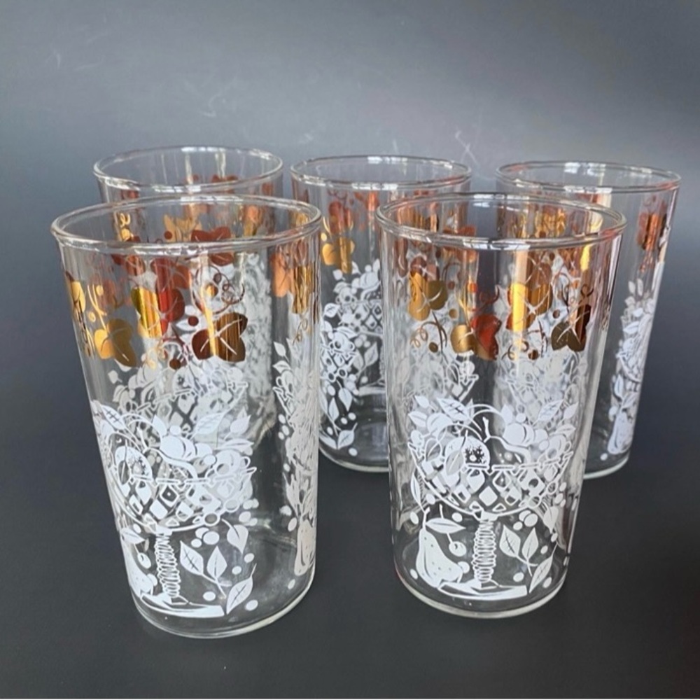 Vintage 5 Swanky Swigs Glasses